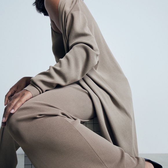 ๐ก๐ช๐ง ๐ญ๐ฎ๐ฟ๐ฎ โข Long Knit Jacket - Picture 4 of 14